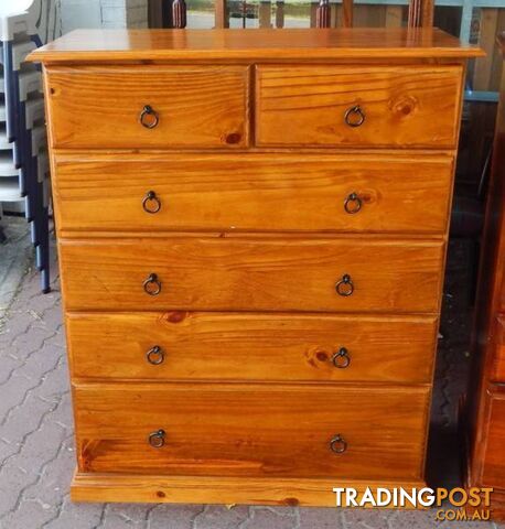 WOODEN CHEST OF DRAWERS 4 LARGE 2 SMALL DRAWERS SOLID TIMBER FAB!