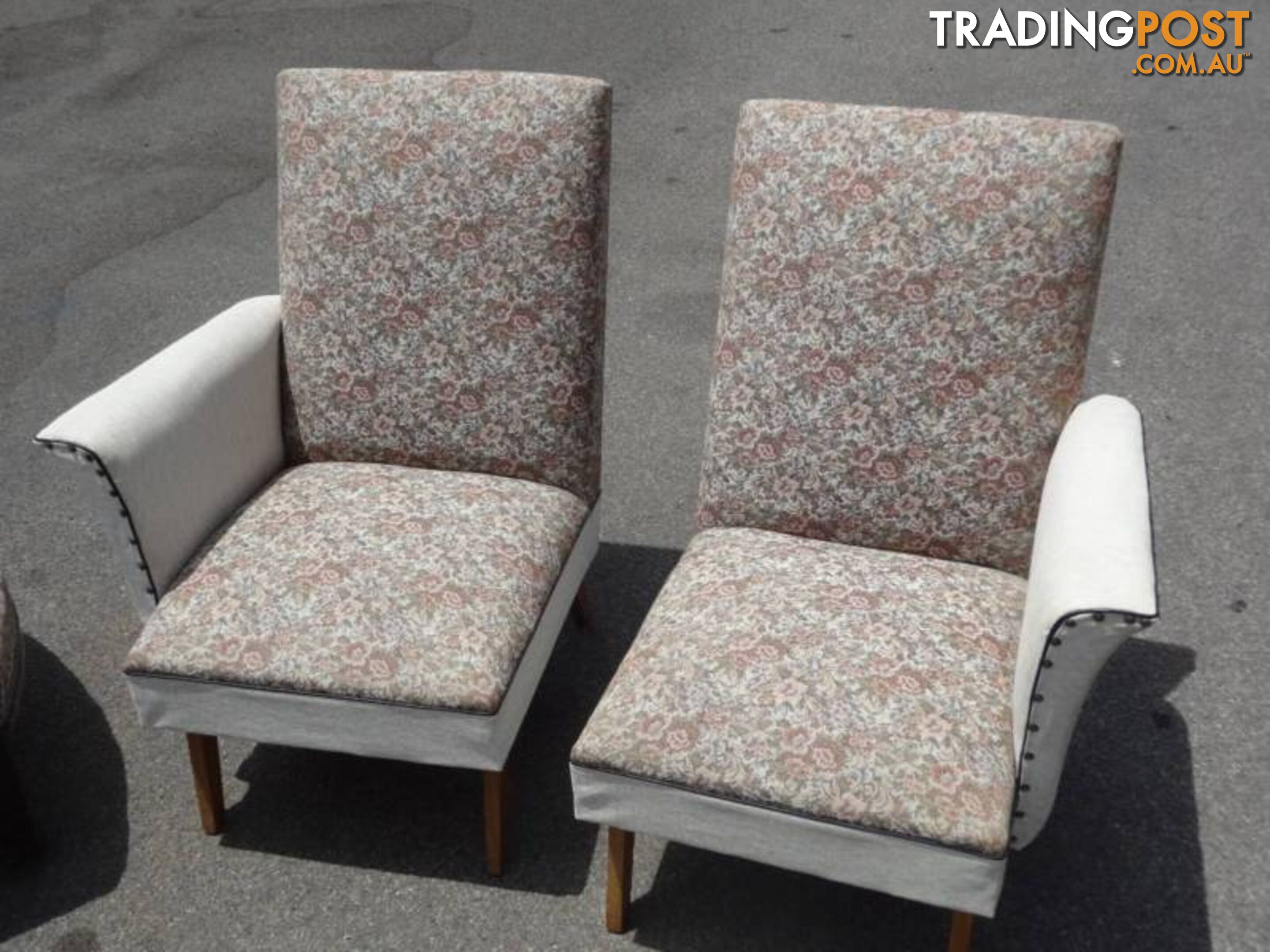 Vintage 1950's Chaise Lounge & Matching Fabric/Vinyl Armchairs