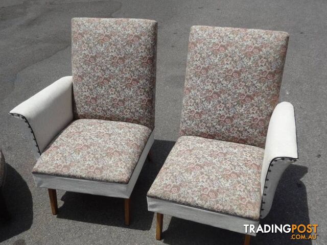 Vintage 1950's Chaise Lounge & Matching Fabric/Vinyl Armchairs