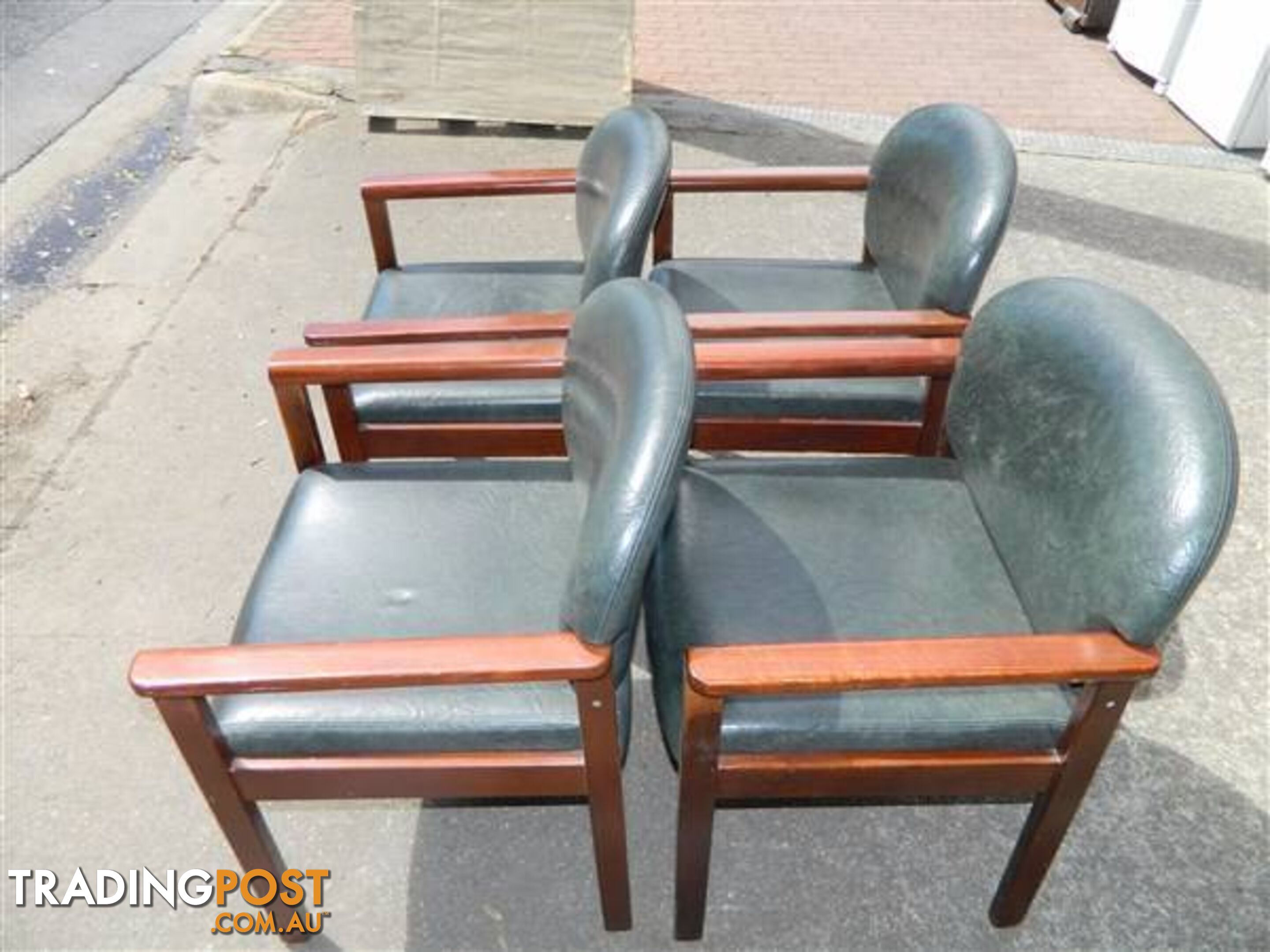 Comfy Set of 4 Green Cushioned Wooden Dining Chairs !!!