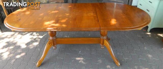 Solid Wood Extendable Dining Table !!!