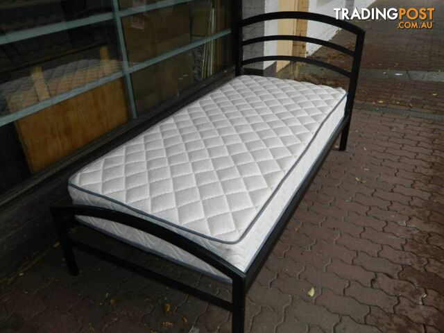 Black Metal Bed Frame With Mattress
