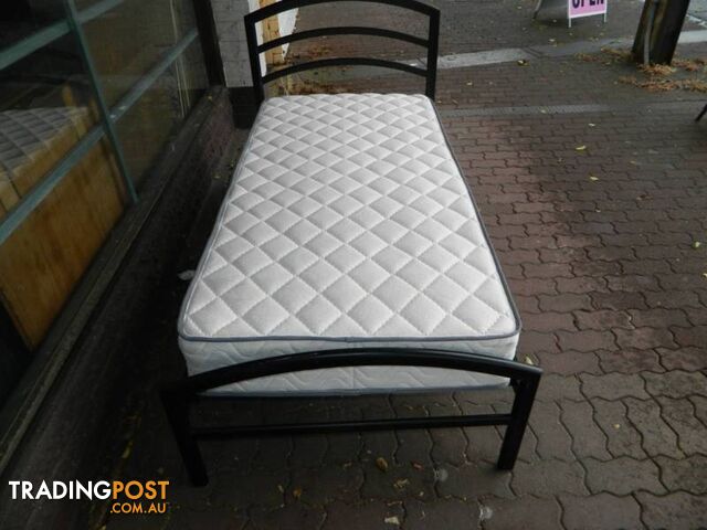 Black Metal Bed Frame With Mattress