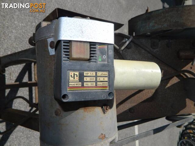 Powerful 1.5HP Drop Saw with sturdy metal base - photo 4 of 5