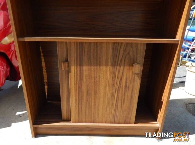 CABINET STORAGE DISPLAY WOOD LOOK GLASS DOORS SHELVES