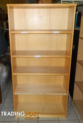 Solid Wood Look Adjustable Office / Home Bookshelf