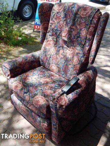 ELECTRIC RECLINER ARMCHAIR STAND ASSIST FLORAL