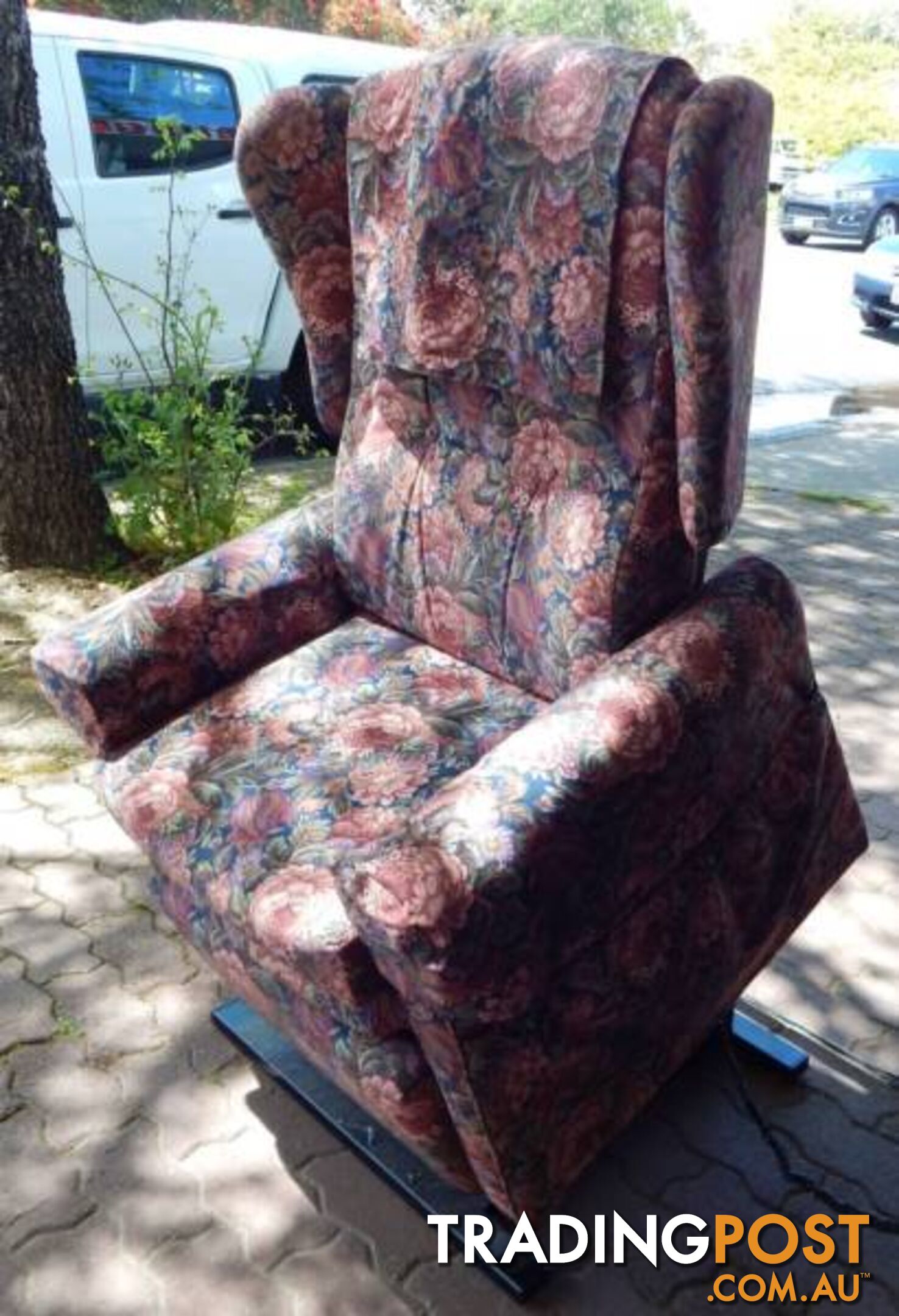 ELECTRIC RECLINER ARMCHAIR STAND ASSIST FLORAL