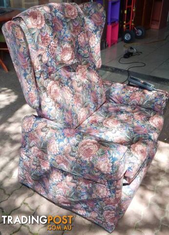 ELECTRIC RECLINER ARMCHAIR STAND ASSIST FLORAL