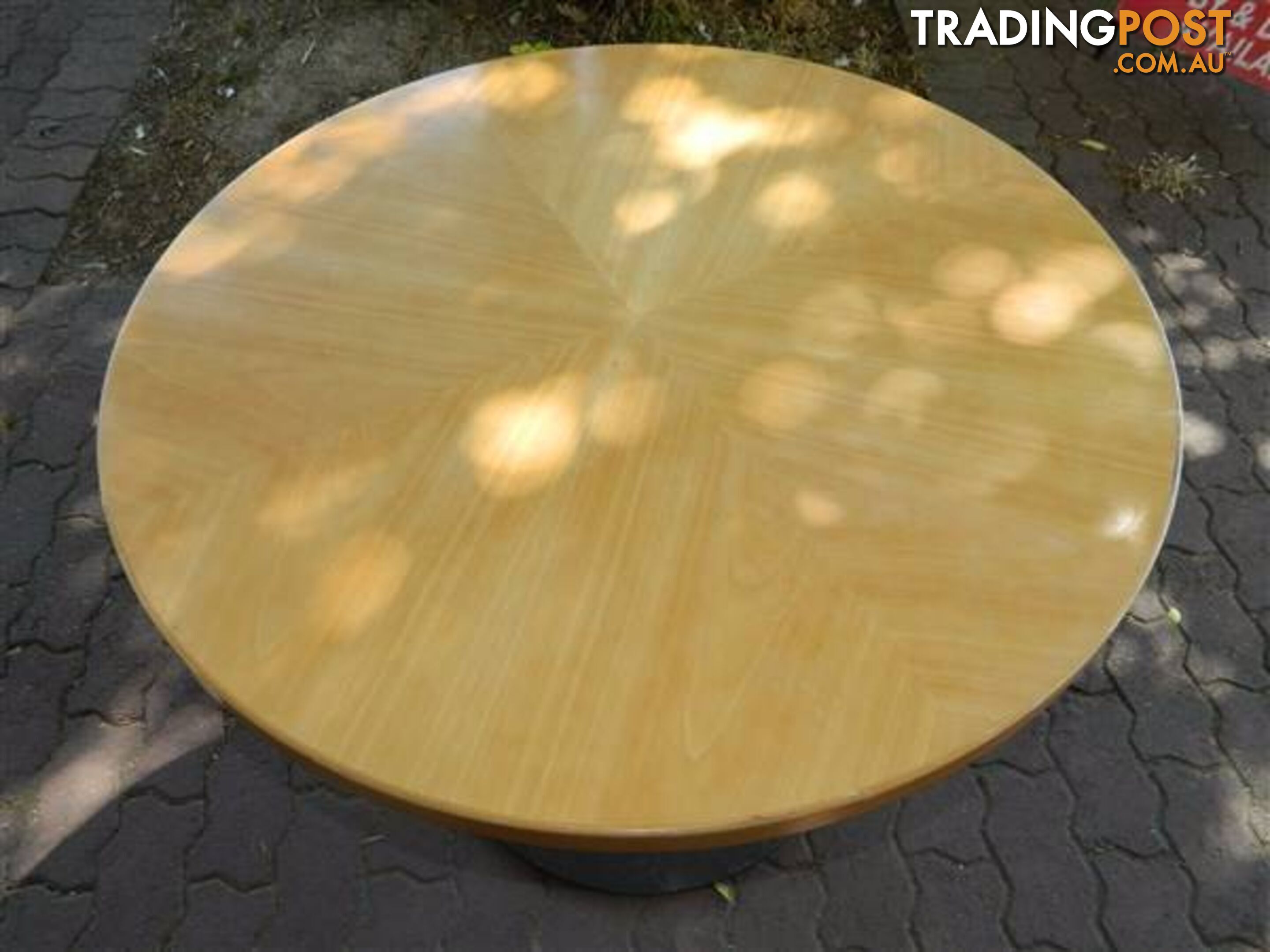 Solid Wooden 900mm Round Cafe Table with Metal Stand !!!