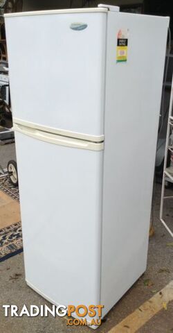 Great Condition Westinghouse Frost Free RJ340M 339L Fridge Freezer - photo 3 of 6