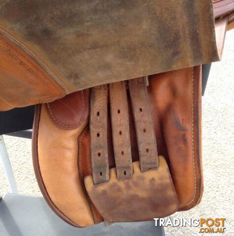 Brown Leather Junior Horse Riding Saddle Great Condition