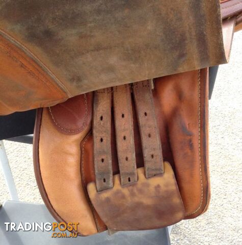 Brown Leather Junior Horse Riding Saddle Great Condition