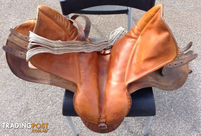 Brown Leather Junior Horse Riding Saddle Great Condition