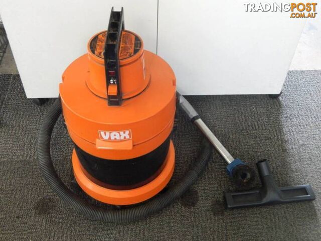 Powerful Vax Outdoor / Indoor Vacuum Cleaner