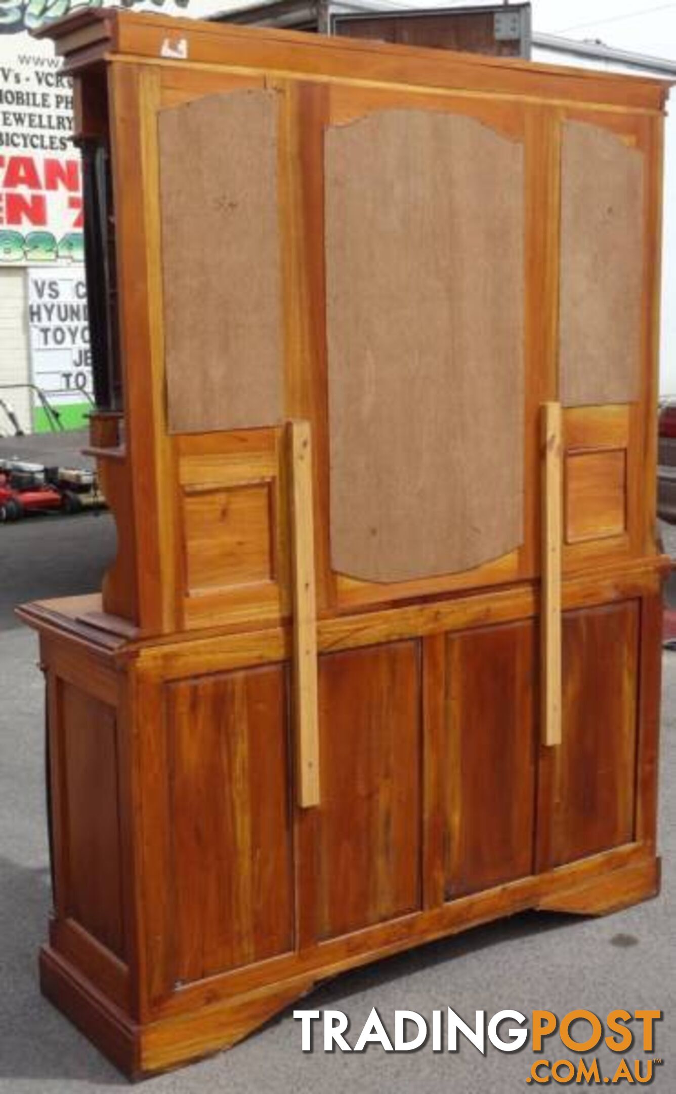 Stunning Edwardian Style Mirror Backed Sideboard