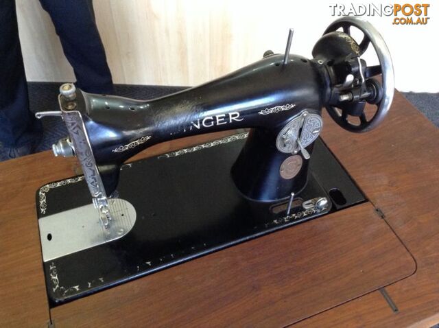 Antique Vintage Singer Sewing Machine with Bench - photo 3 of 8