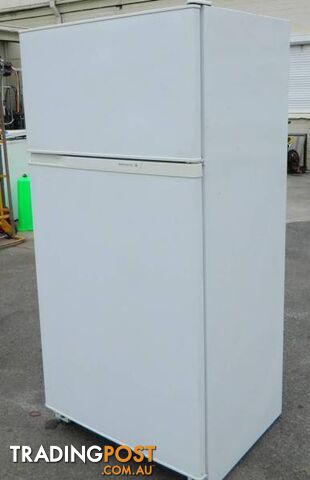 Kelvinator Fridge/Freezer Impression Series 500L