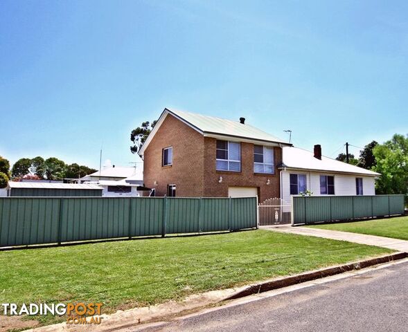 42 Ford Street MUSWELLBROOK NSW 2333