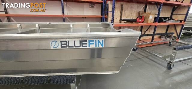 2023 BLUEFIN CATFISH BOAT 300