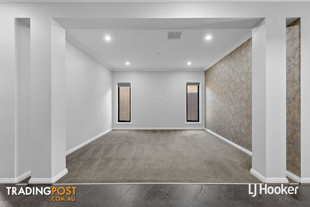 8 Eugene Street TARNEIT VIC 3029 - photo 3 of 25