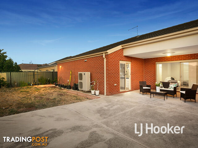 2 Apsley Court POINT COOK VIC 3030