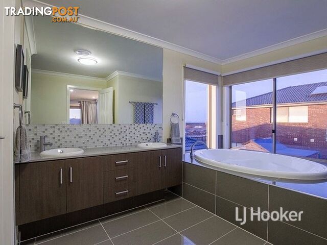 2 Bay Way POINT COOK VIC 3030