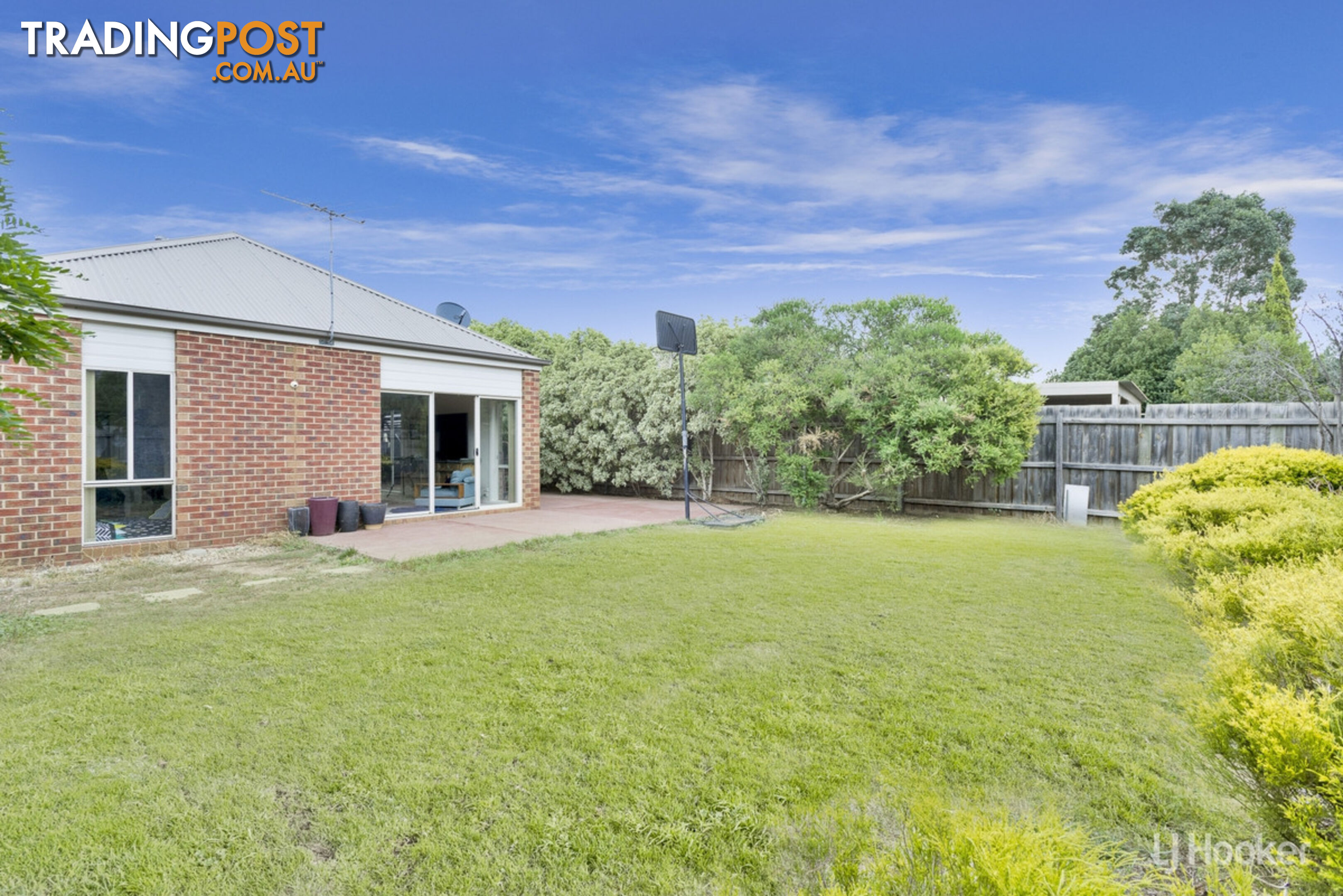 17 Inverloch Drive POINT COOK VIC 3030