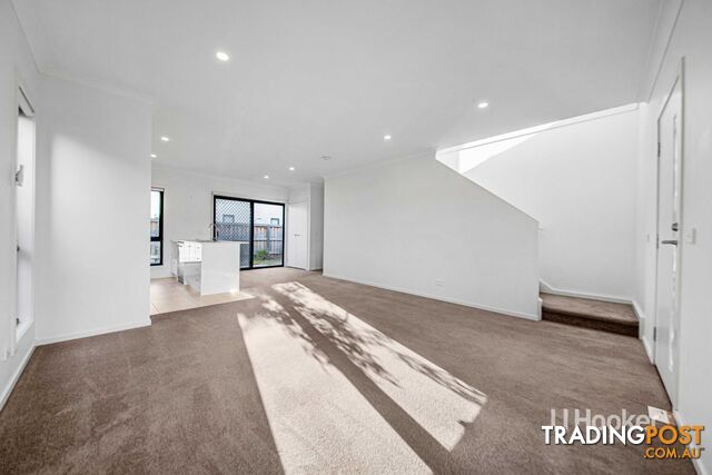 60 Cherish Drive TARNEIT VIC 3029 - photo 3 of 6