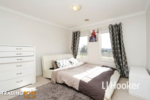 16 Emily Crescent POINT COOK VIC 3030