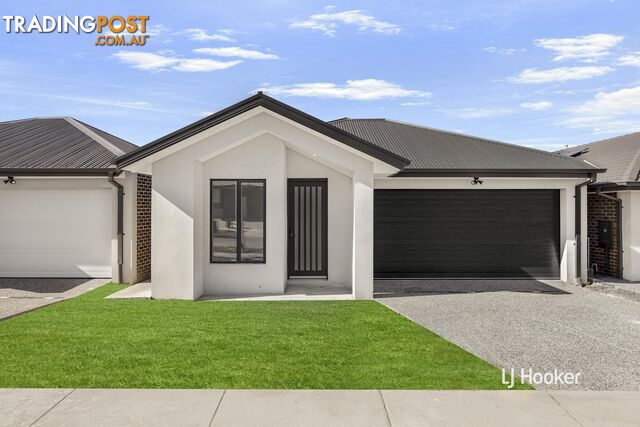 8 Tane Street WYNDHAM VALE VIC 3024