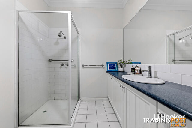 16 Beacon Avenue POINT COOK VIC 3030 - photo 4 of 15