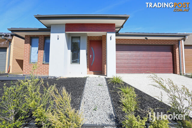 11 Wafer Road MANOR LAKES VIC 3024