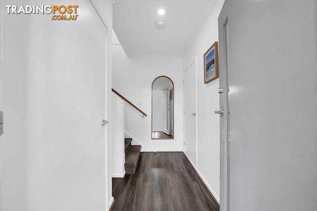 10 Allunga Way WERRIBEE VIC 3030 - photo 2 of 13