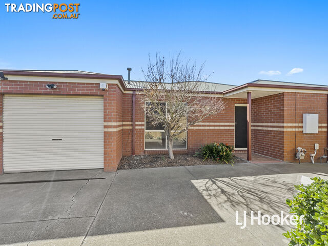 2/45 Songlark Crescent WERRIBEE VIC 3030