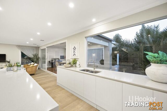 11 Irvine Rise WERRIBEE VIC 3030 - photo 4 of 20