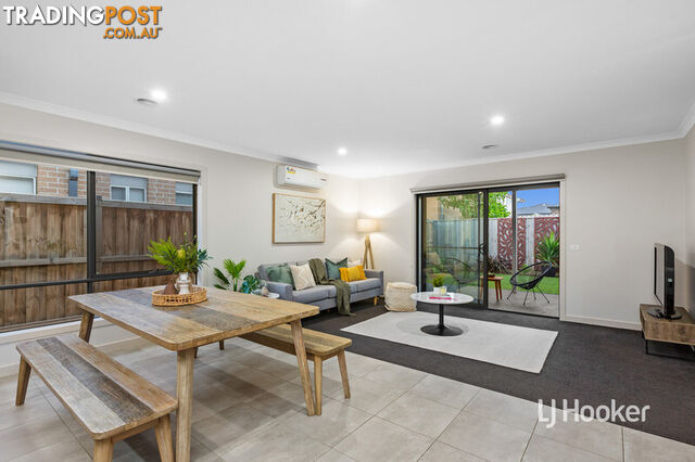 104 Grassbird Drive POINT COOK VIC 3030