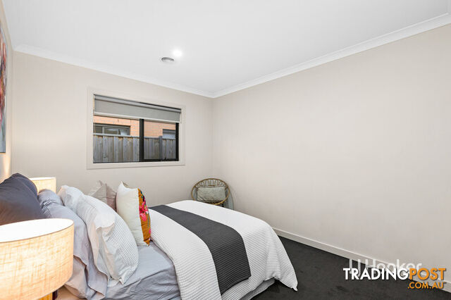 104 Grassbird Drive POINT COOK VIC 3030