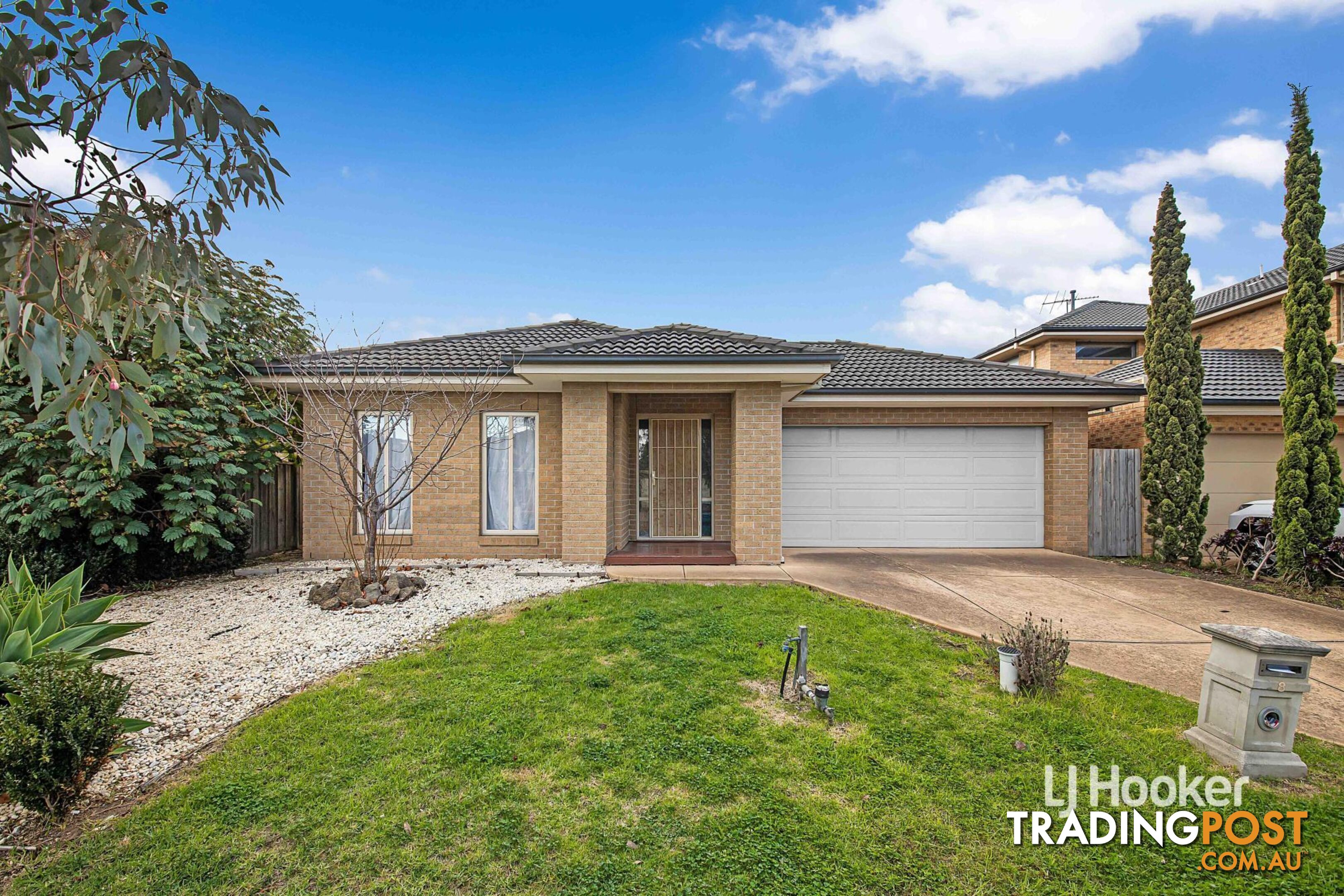 8 Tarcoola Crescent SANCTUARY LAKES VIC 3030