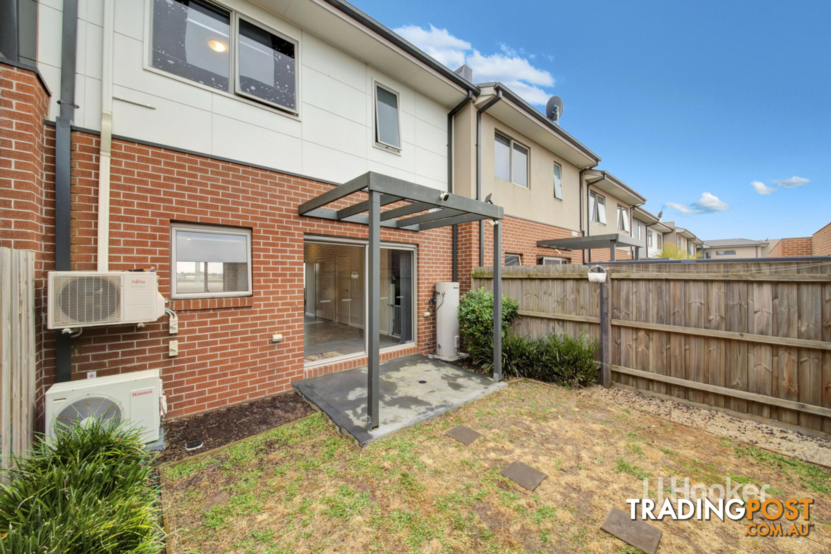 10/64 Escapade Boulevard CRAIGIEBURN VIC 3064