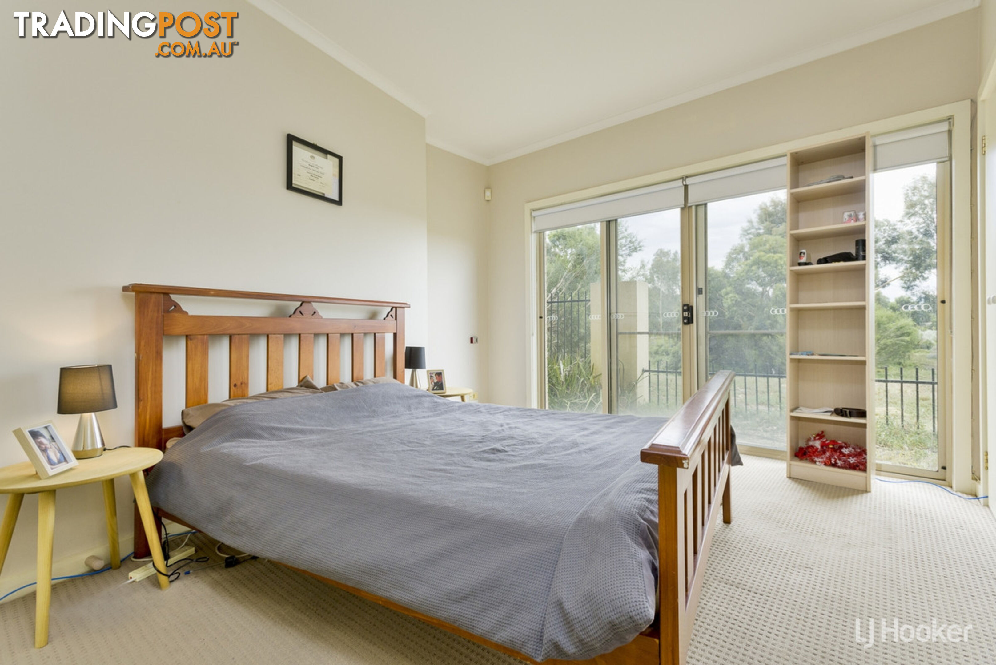 1/2 Lakeside Drive SANCTUARY LAKES VIC 3030