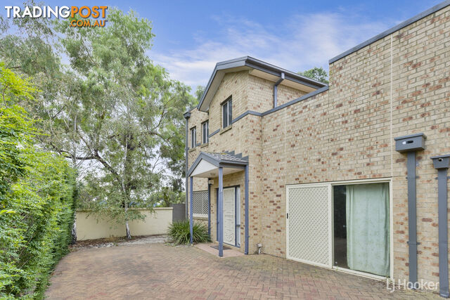 1/2 Lakeside Drive SANCTUARY LAKES VIC 3030