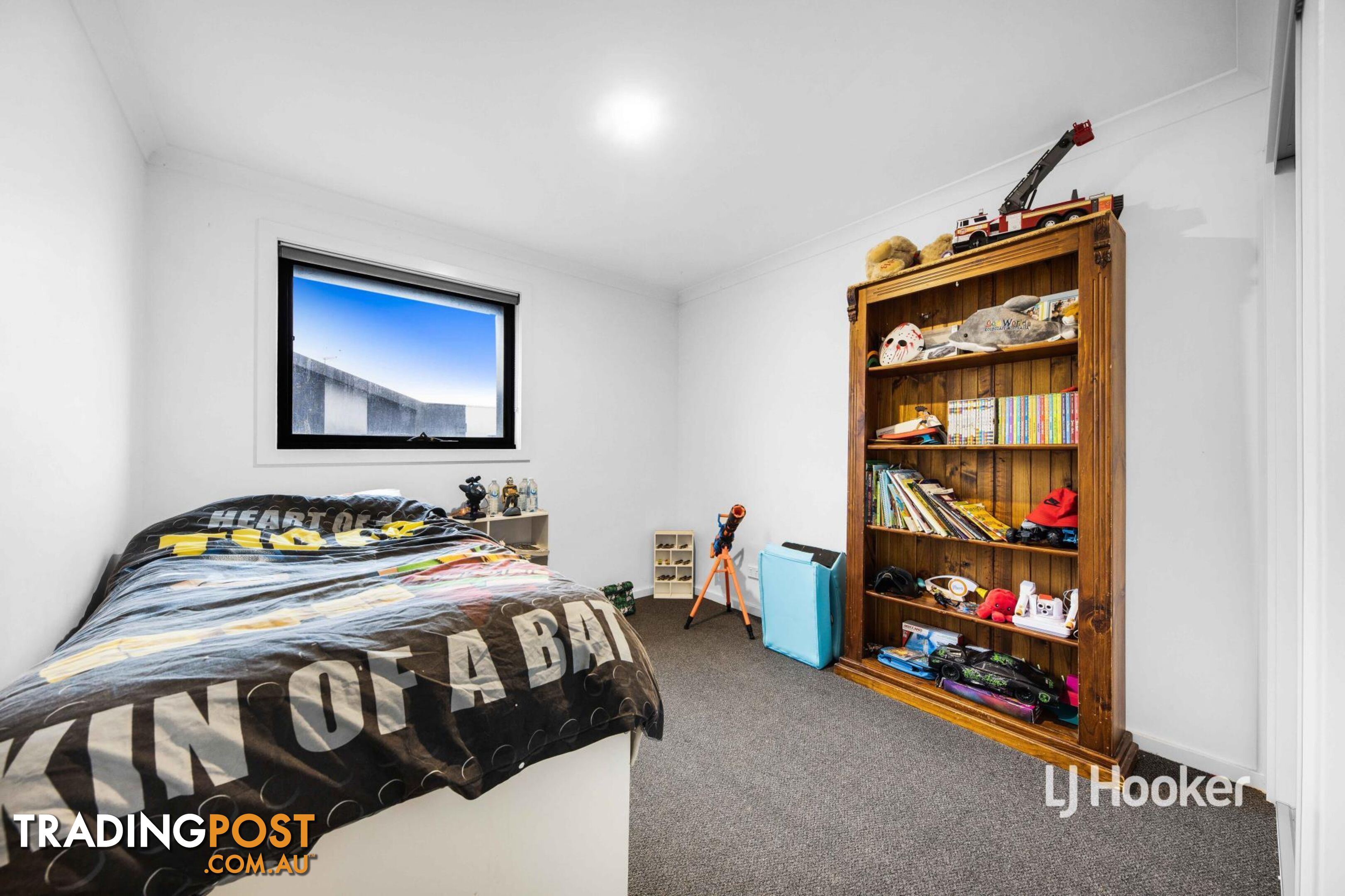 10 Patena Walk PAKENHAM VIC 3810