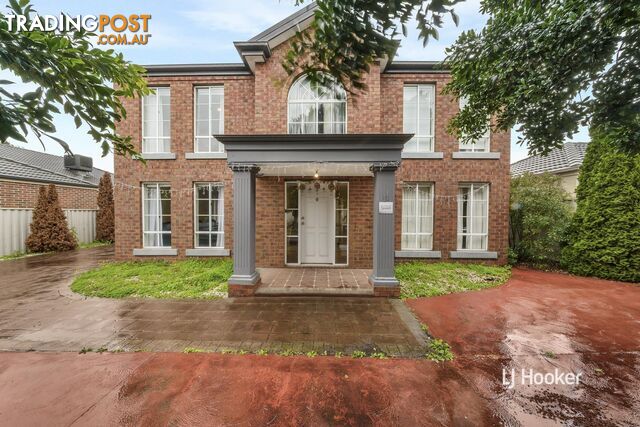 11 Finsbury Close CAROLINE SPRINGS VIC 3023
