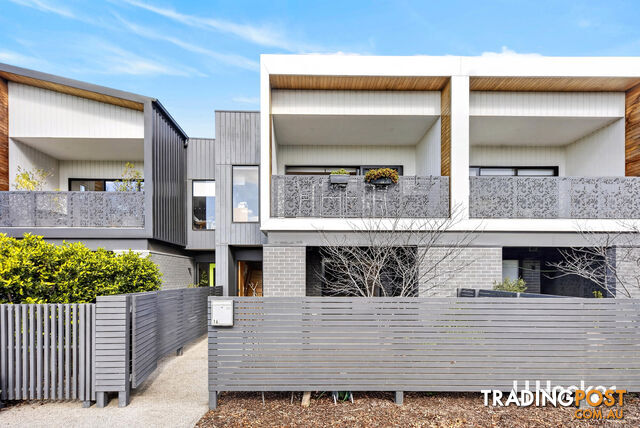 16 Broadside Walk POINT COOK VIC 3030