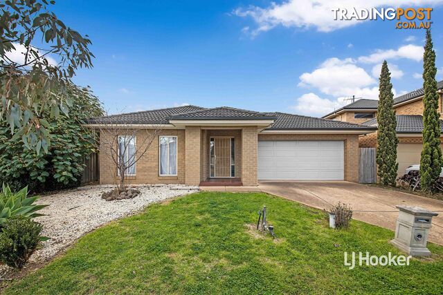 8 Tarcoola Crescent SANCTUARY LAKES VIC 3030