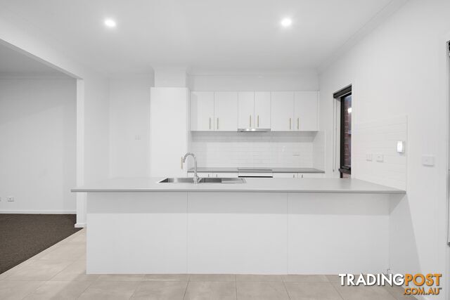 9/205 James Mirams Drive ROXBURGH PARK VIC 3064