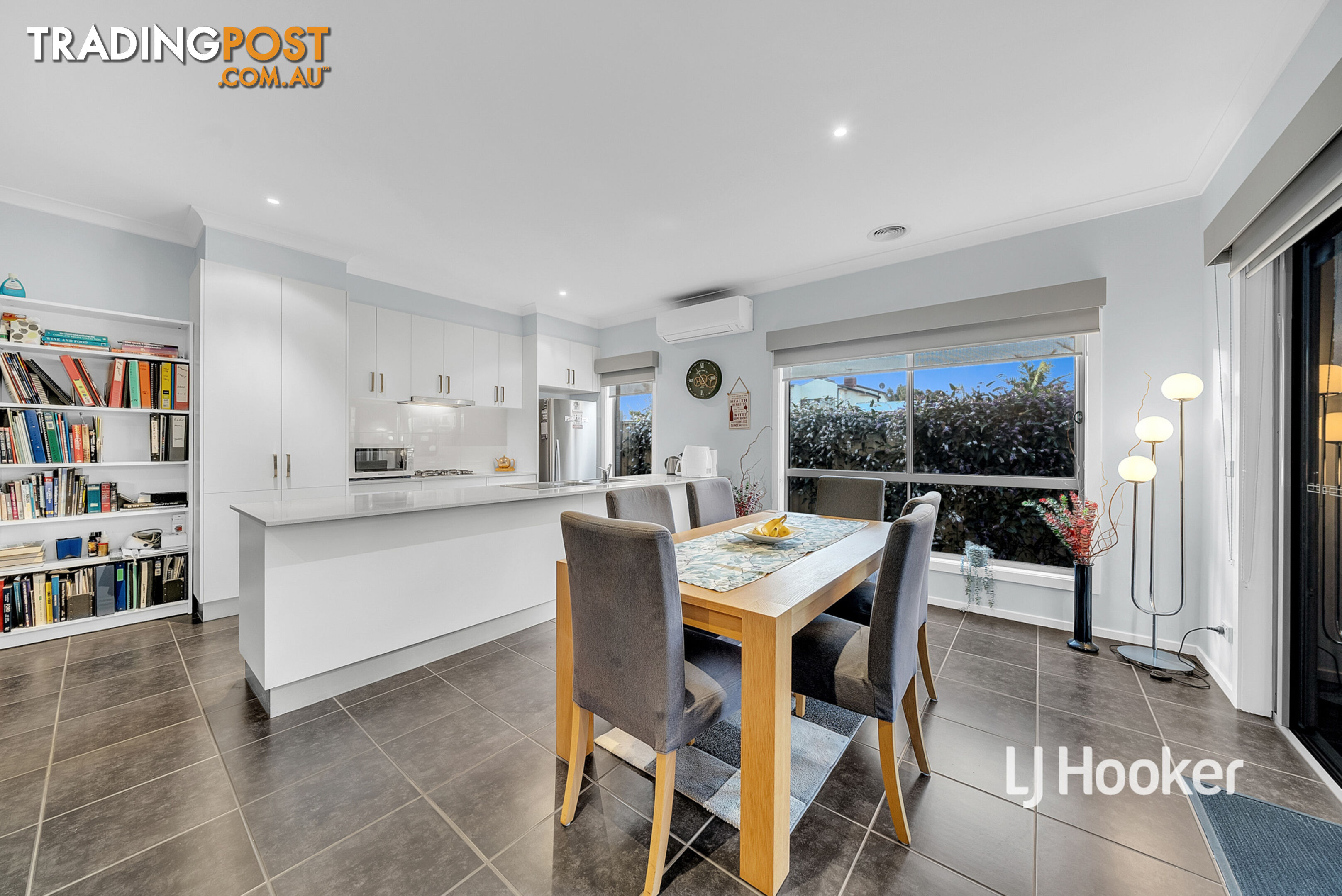 3/8 Marseilles Way POINT COOK VIC 3030