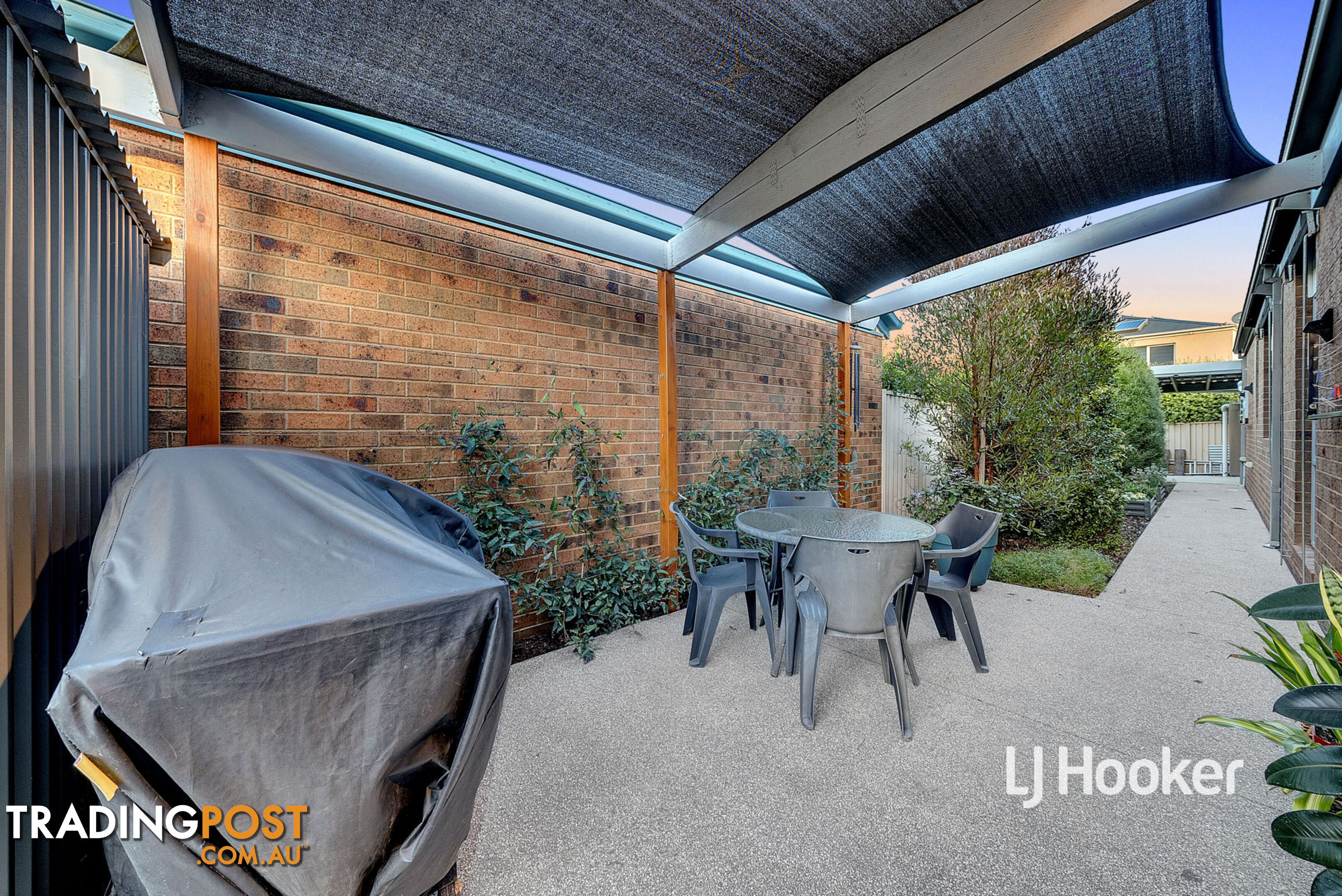 3/8 Marseilles Way POINT COOK VIC 3030