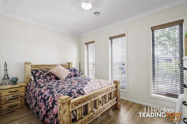 81 Terrene Terrace POINT COOK VIC 3030